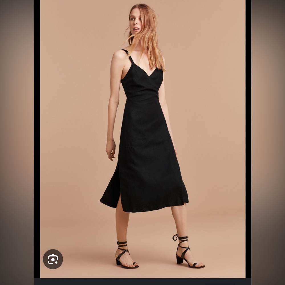 Aritzia Wilfred Astere Wrap Midi Dress